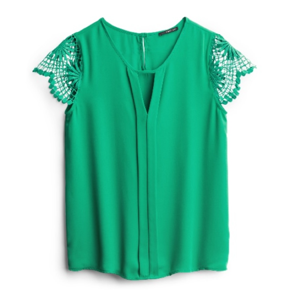NWT • STITCHFIX CROCHET SLEEVE DETAIL BLOUSE